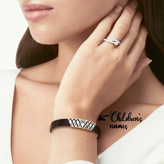 Personalizable leather bracelet with rhinestones - adjustable to 3 levels