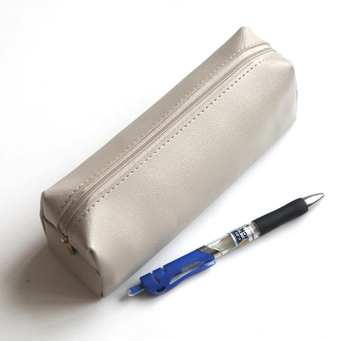 Personalized pencil case for office &amp; school – With name engraving – Stylish accessory for pens or makeup brushes