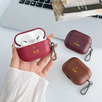Airpod Pro 4 case made of PU leather – With name or initial engraving – Stylish and creative